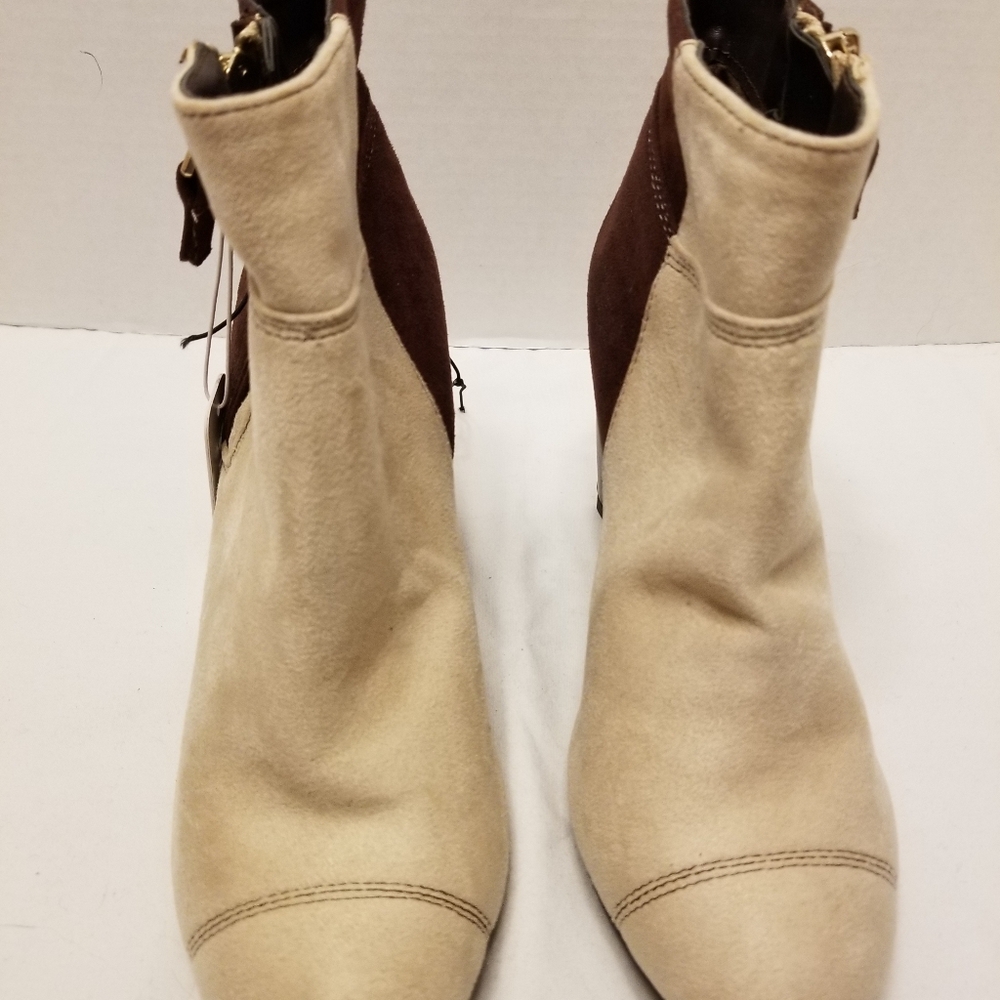 NEW with TAGS size 6 wedge shoes